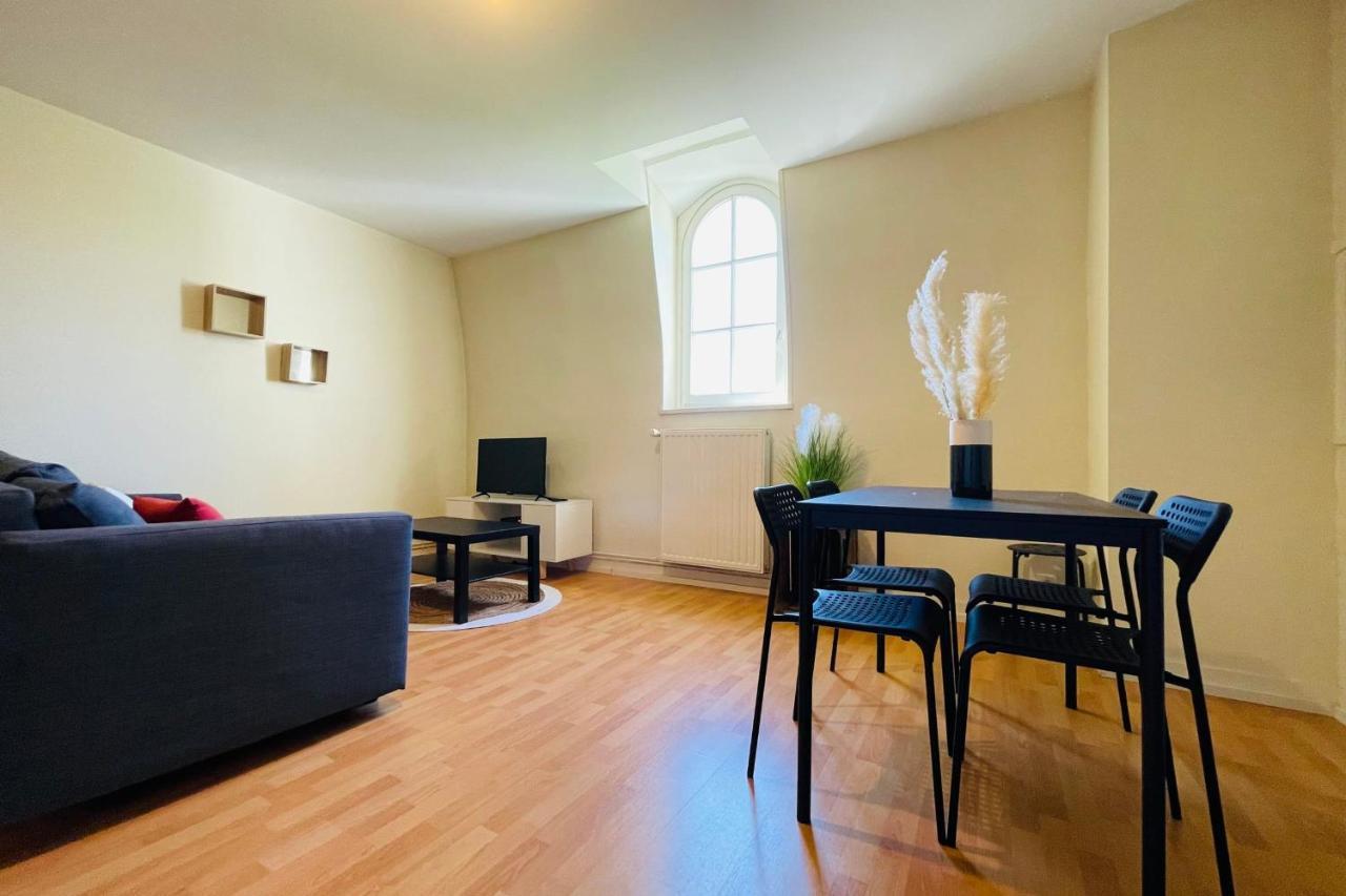 The Trench - Charming T3 In A Castle In The City Center Apartment Tours Exterior photo