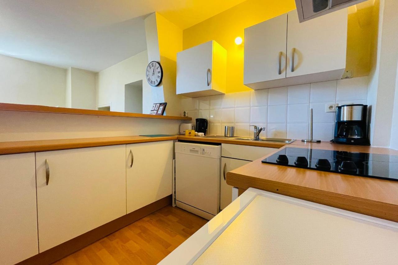 The Trench - Charming T3 In A Castle In The City Center Apartment Tours Exterior photo